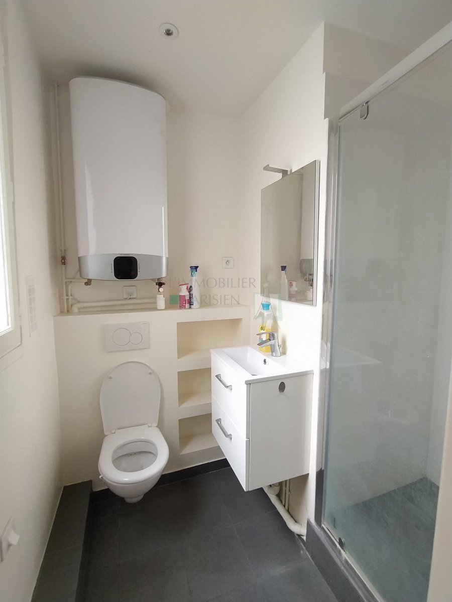 Location Appartement  1 pice (studio) - 17m 75018 Paris