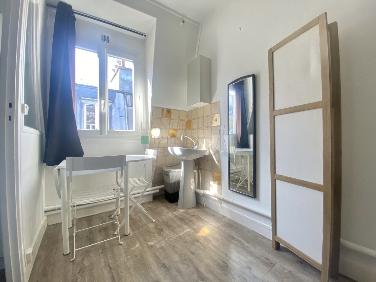 Location Appartement meubl 1 pice (studio) - 15m 75018 Paris 18