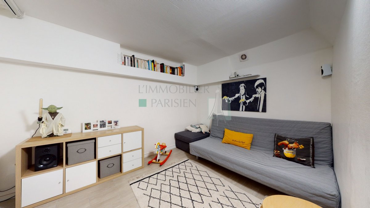 Vente Appartement  4 pices - 63m 75018 Paris