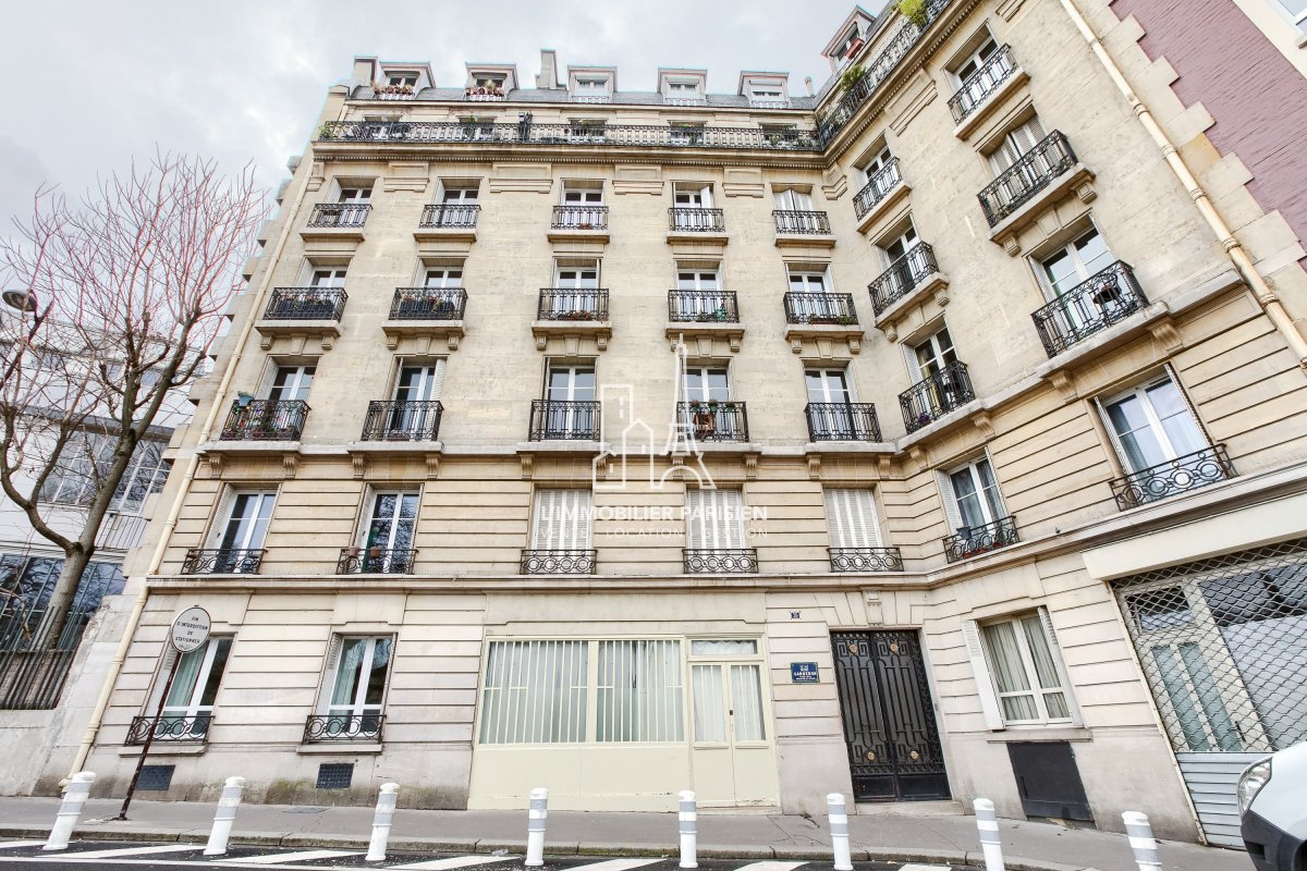 Vente Appartement  2 pices - 49.4m 75018 Paris 18