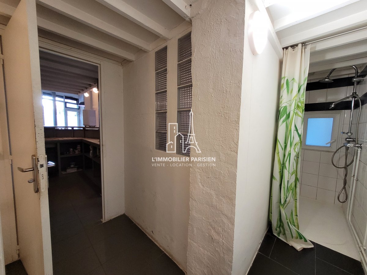 Location Local commercial  - 87.74m 75017 Paris