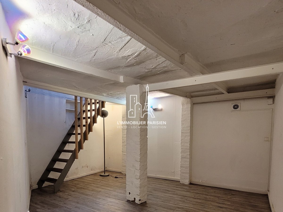 Location Local commercial  - 87.74m 75017 Paris