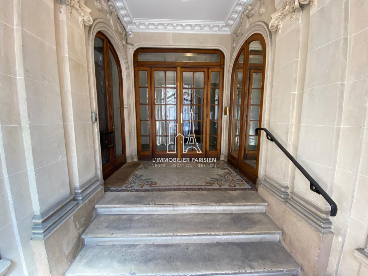 Location Appartement meubl 2 pices - 35m 75018 Paris