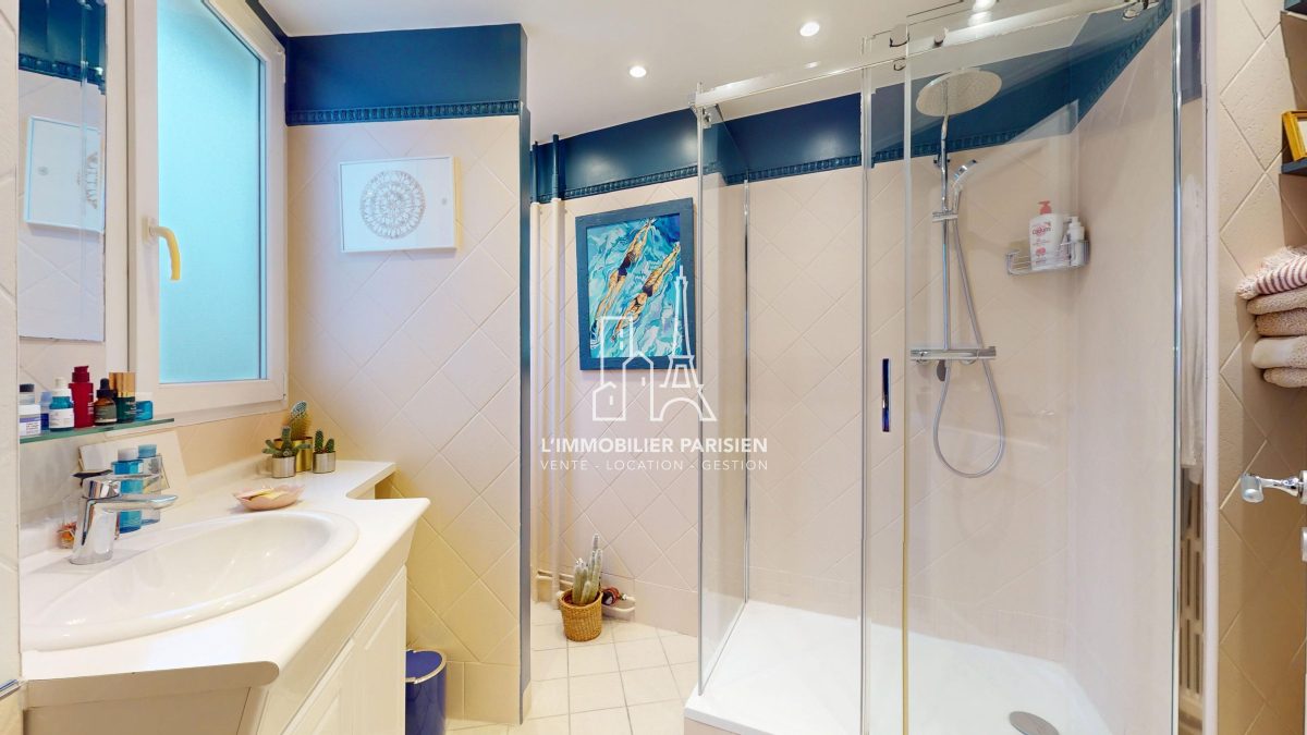 Vente Appartement 2 pièces - 49m² 75116 Paris