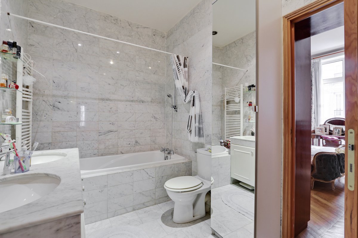Vente Appartement  6 pices - 160.12m 75009 Paris