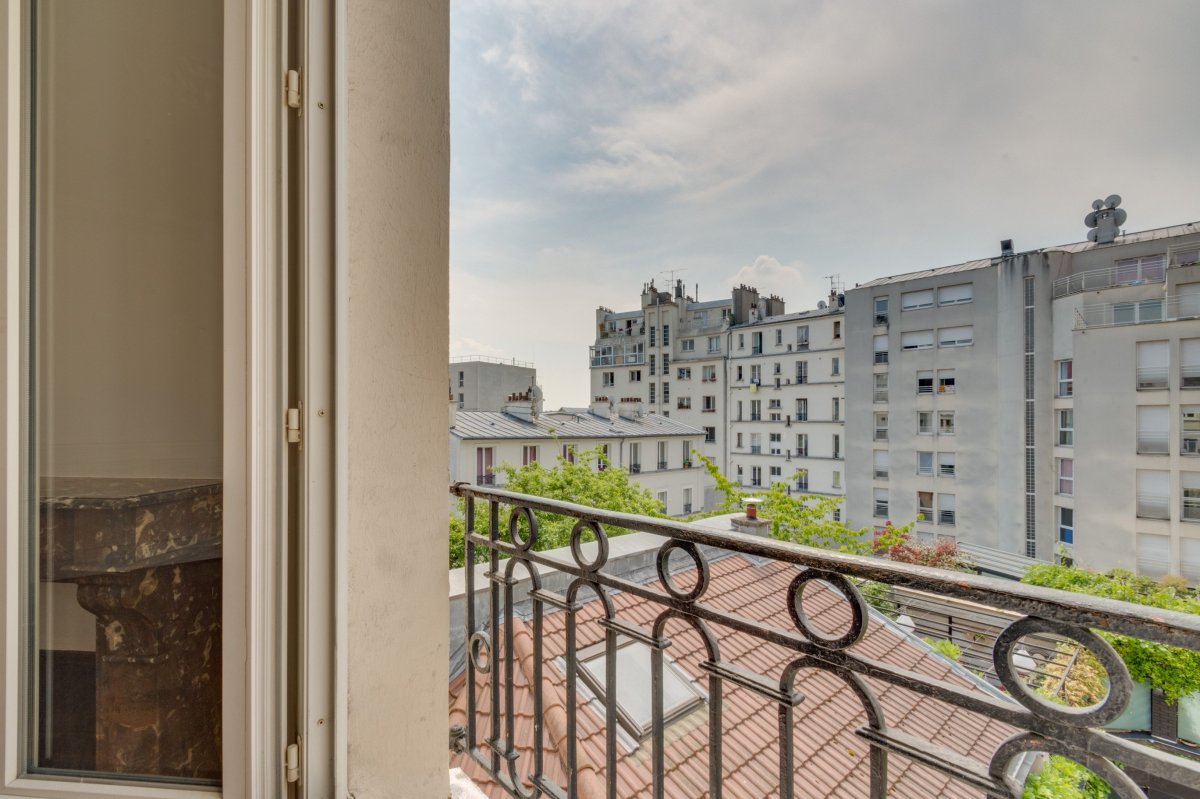Vente Appartement  2 pices - 42.39m 75018 Paris