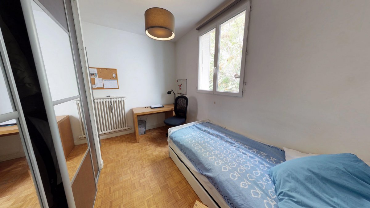Vente Appartement  5 pices - 110m 75018 Paris