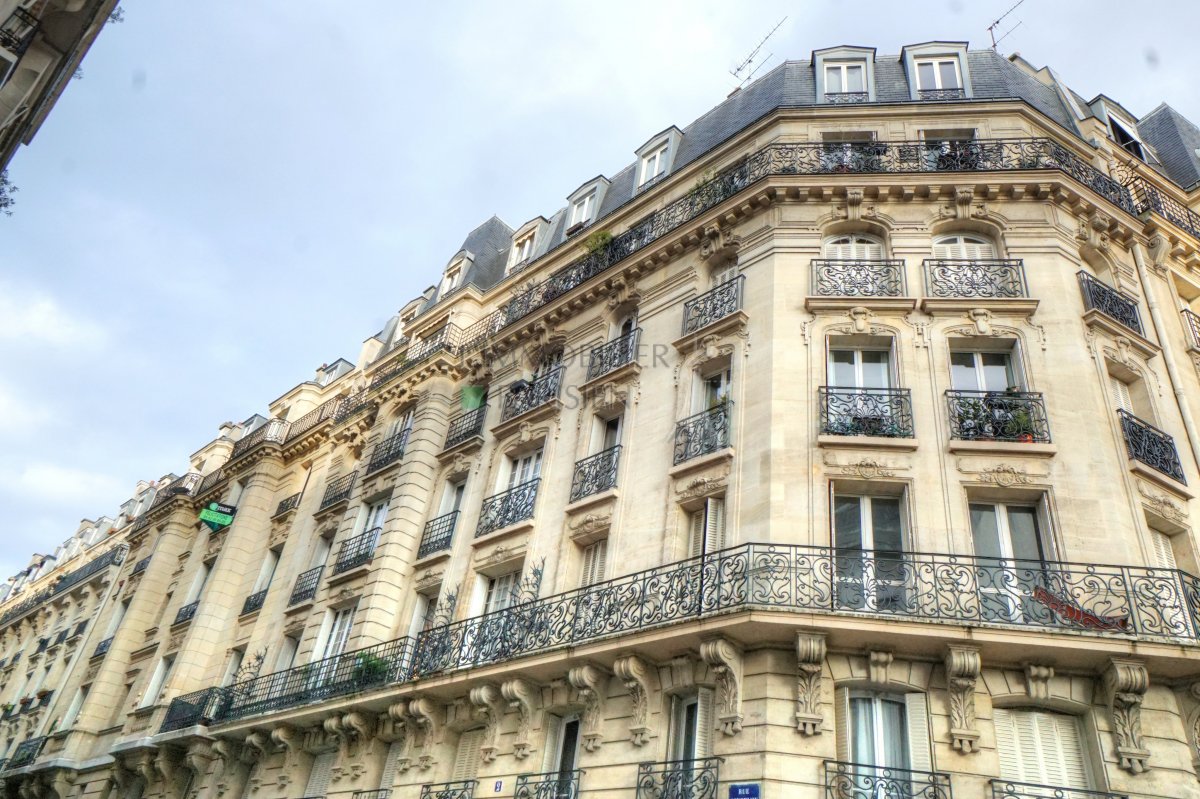Vente Appartement  2 pices - 45m 75018 Paris