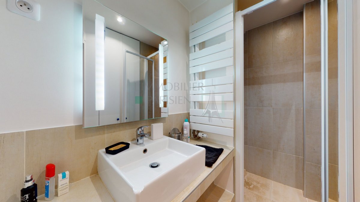Vente Appartement  2 pices - 60m 75011 Paris