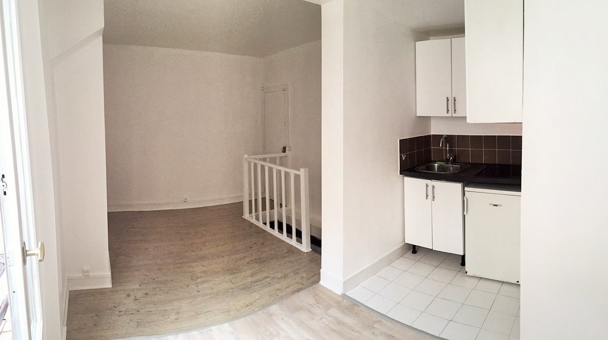 Vente Appartement  2 pices - 29.69m 75009 Paris