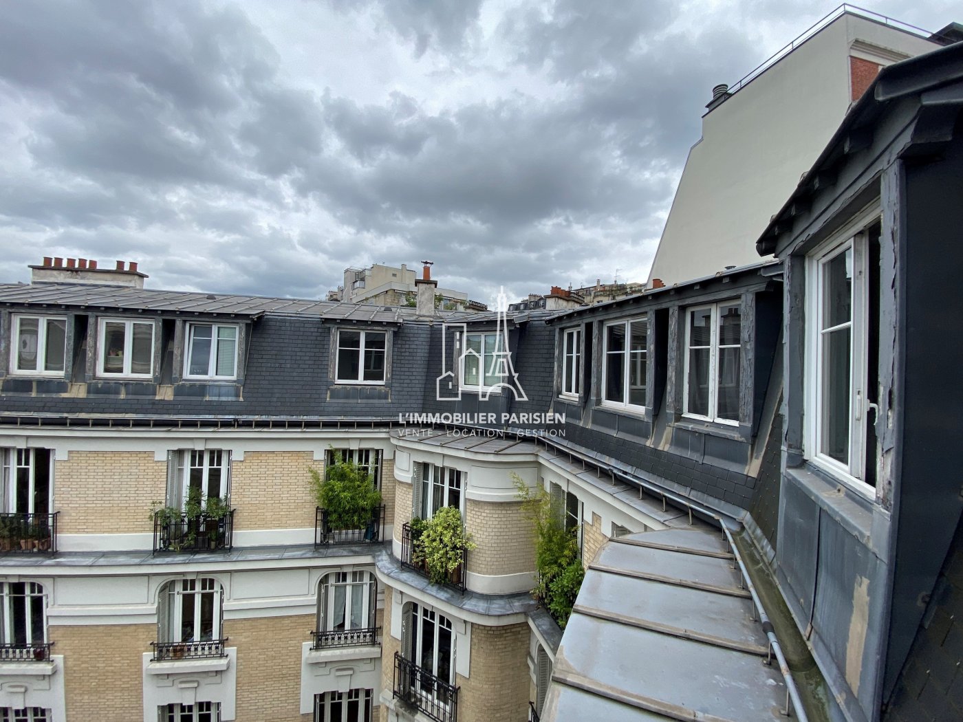 Agence immobilière de 