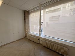 Location local commercial Paris 75017