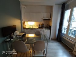Location appartement Paris 75008