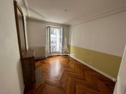 Location appartement meublParis 75018