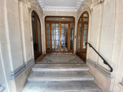 Location appartement meublParis 75018