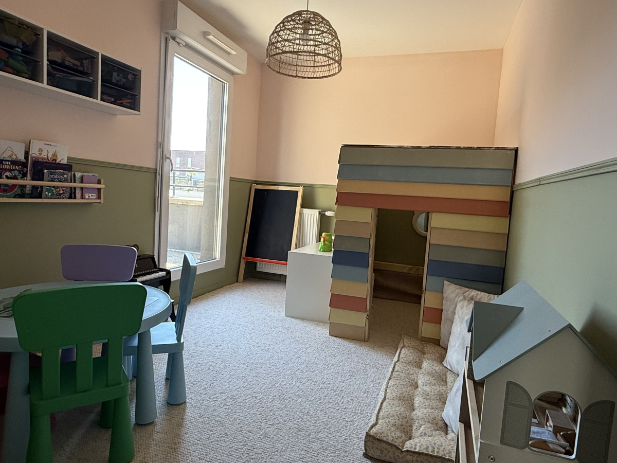 Vente Appartement  4 pices - 103m 93000 Bobigny
