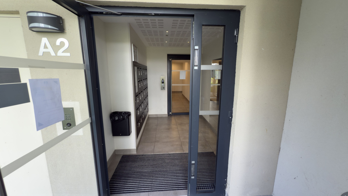 Vente Appartement  4 pices - 103m 93000 Bobigny
