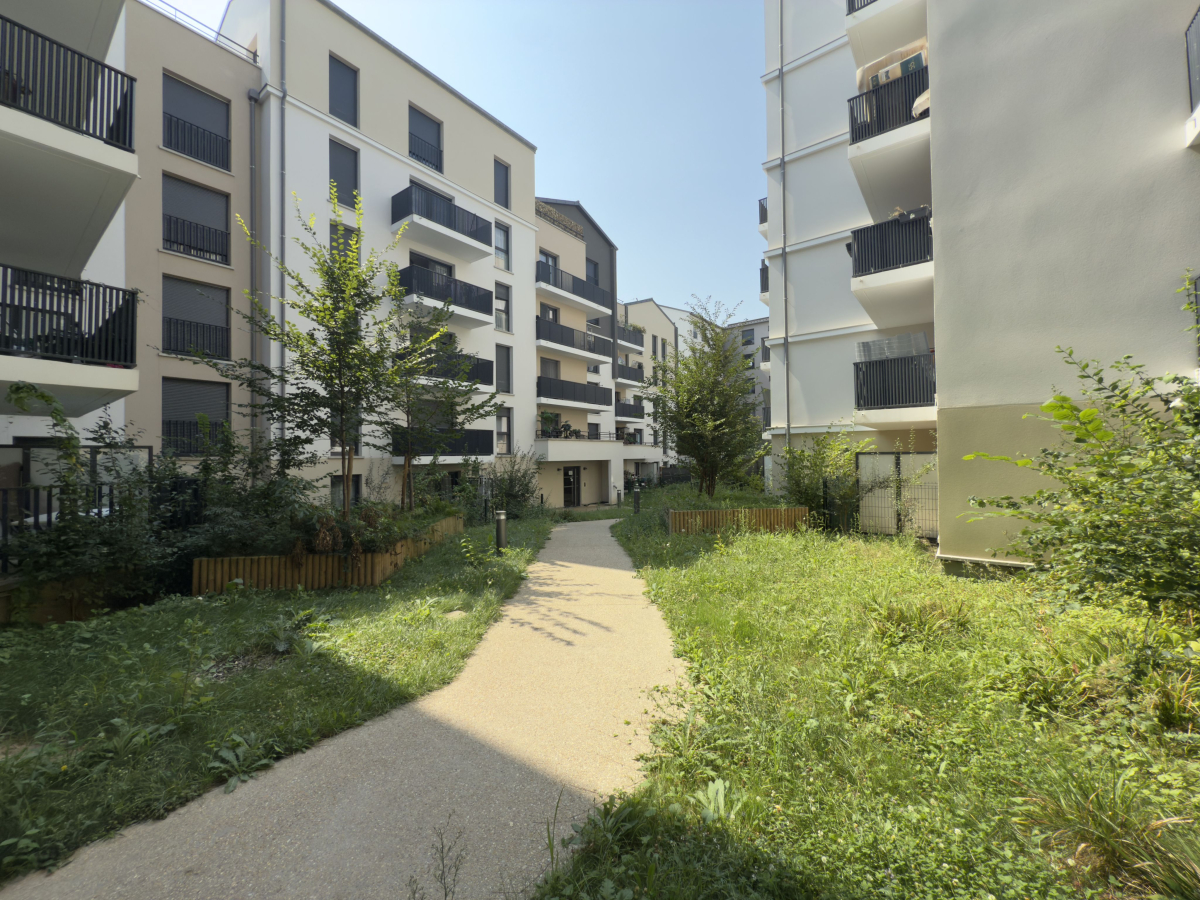 Vente Appartement 3 pièces - 63m² 93000 Bobigny