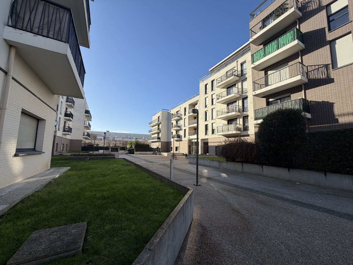 Vente Appartement 4 pièces - 71m² 93300 Aubervilliers