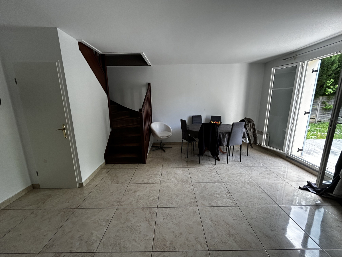 Vente Maison  5 pi�ces - 90m� 91670 Angerville