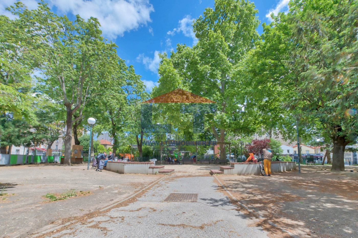 Agence immobilière de 