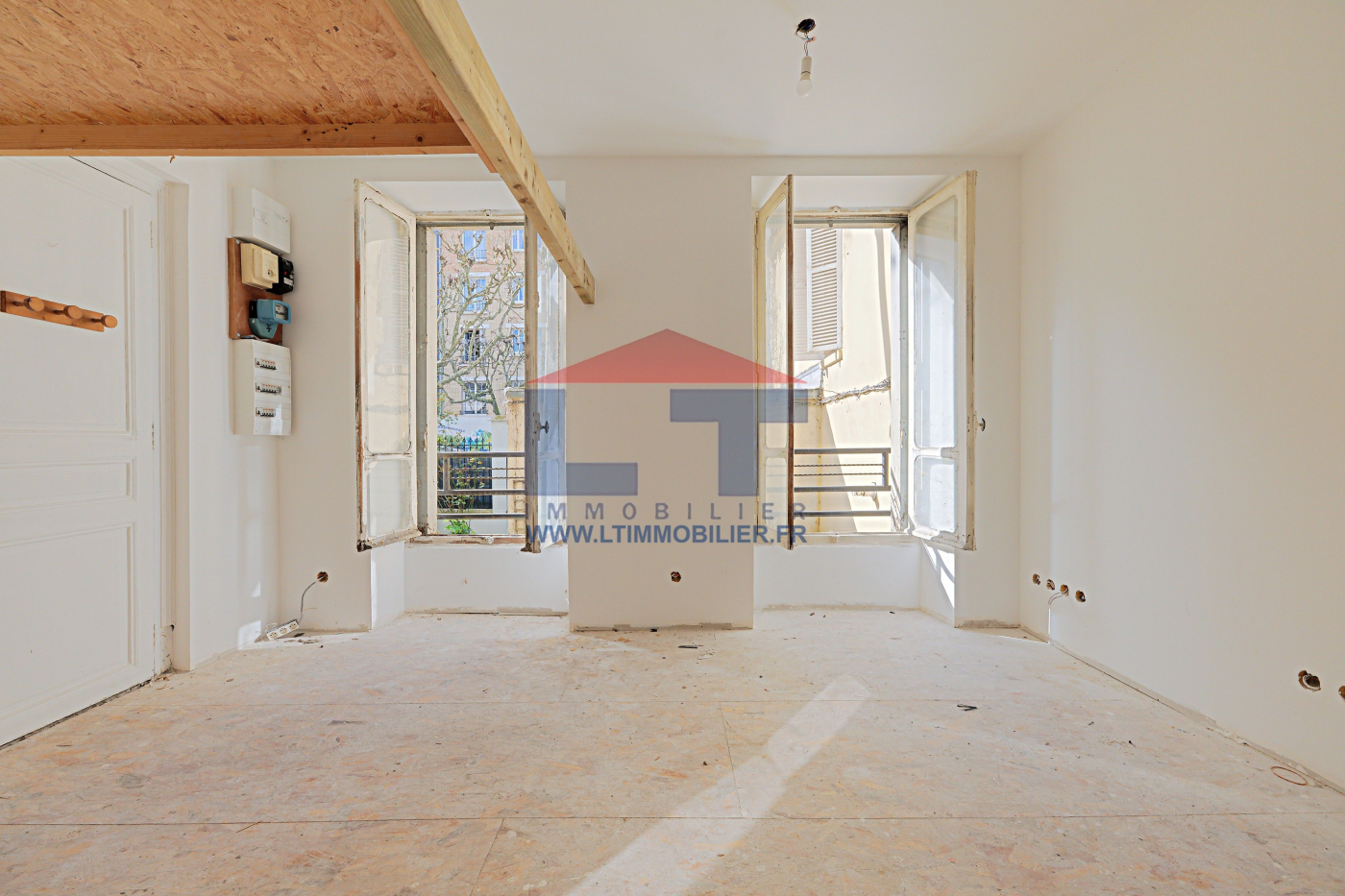 Agence immobilière de 