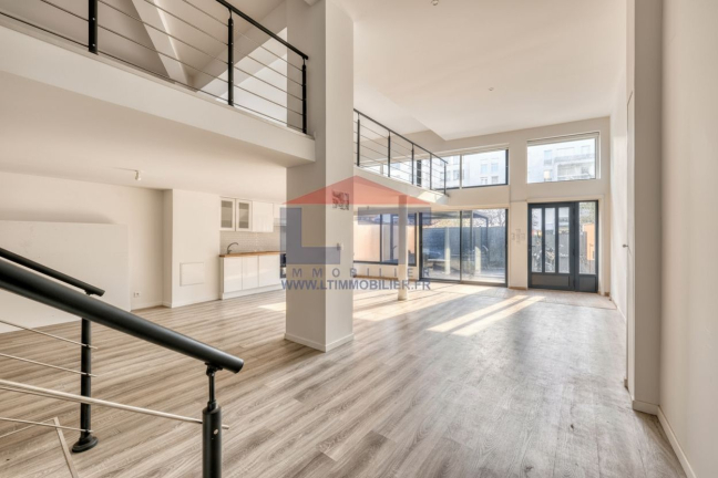 Vente Loft  3 pi�ces - 158m� 93100 Montreuil