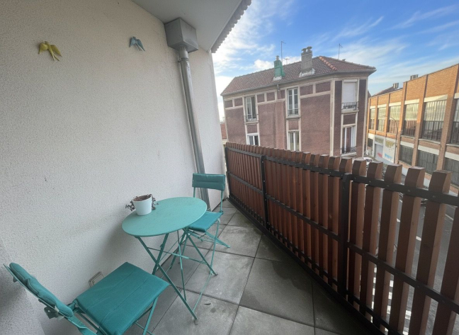 Location Appartement  2 pi�ces - 55m� 93100 Montreuil