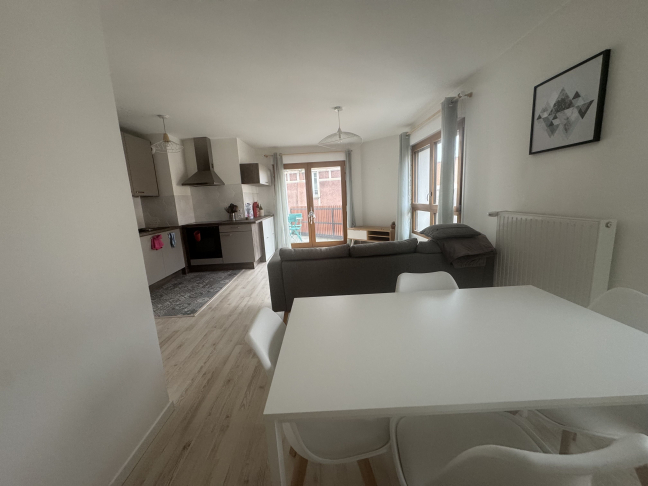 Location Appartement  2 pi�ces - 55m� 93100 Montreuil