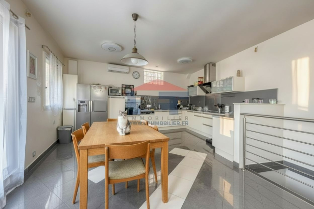 Vente Maison 4 pièces - 130m² 93100 Montreuil