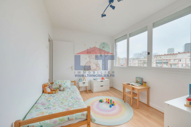 Vente Appartement  4 pi�ces - 78m� 93100 Montreuil