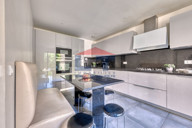 Vente Maison  5 pices - 170m 93100 Montreuil