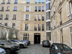 Location appartement Paris 75008