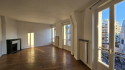 Location appartement Paris 75018