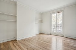 Location appartement Paris 75007