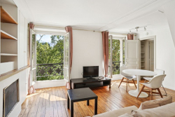 Location appartement meubléParis 75008