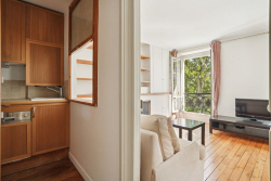 Location appartement meubléParis 75008