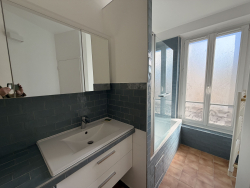 Location appartement Paris 75018