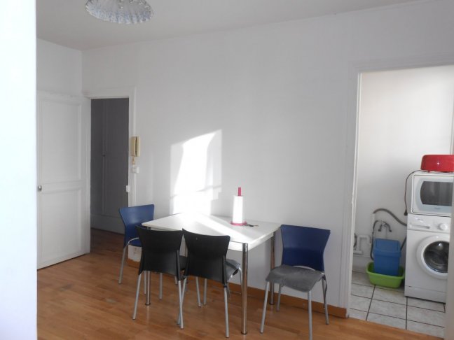 Location Appartement 2 pièces - 31m² 75007 Paris