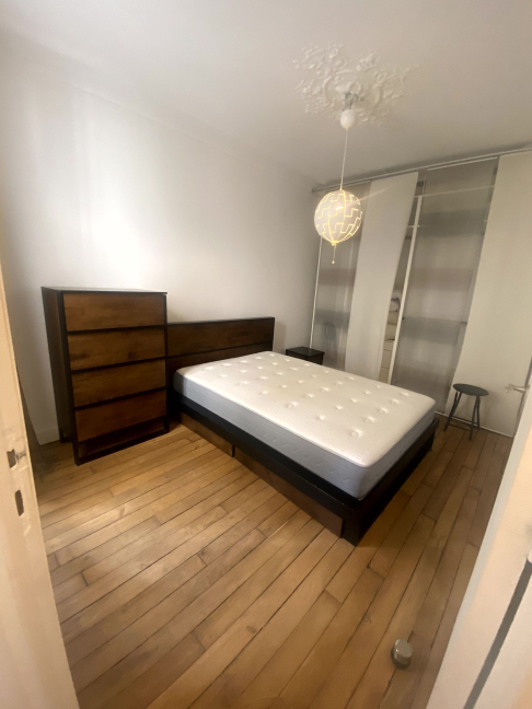Location Appartement meublé 3 pièces - 47m² 75009 Paris