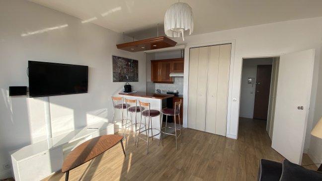 Location Appartement meubl� 1 pi�ce (studio) - 27m� 75017 Paris