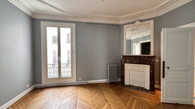 Location Appartement  5 pices - 123m 75002 Paris