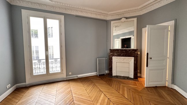 Location Appartement  5 pices - 123m 75002 Paris