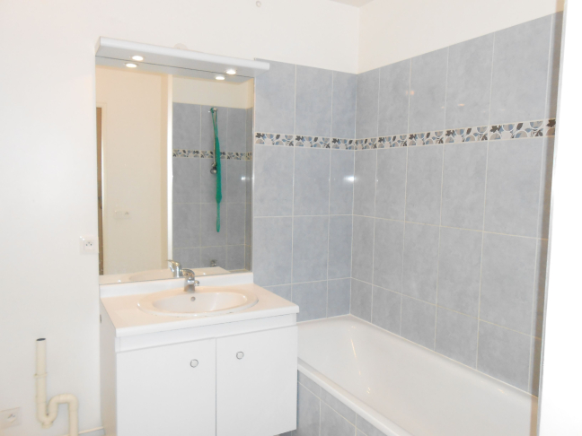 Location Appartement  2 pi�ces - 47m� 93700 Drancy