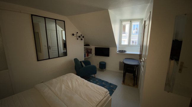 Location Appartement meubl� 1 pi�ce (studio) - 13m� 75018 Paris