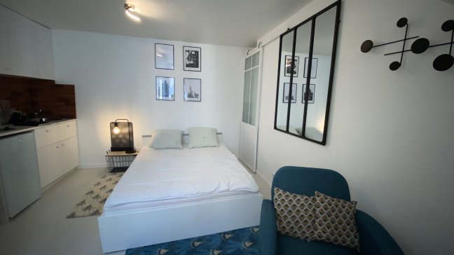 Location Appartement meubl� 1 pi�ce (studio) - 13m� 75018 Paris