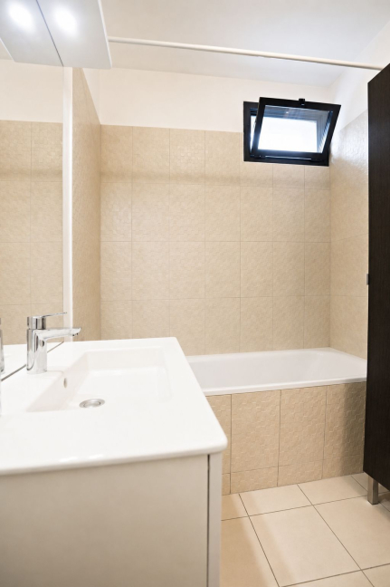 Vente Appartement 3 pièces - 61m² 93240 Stains