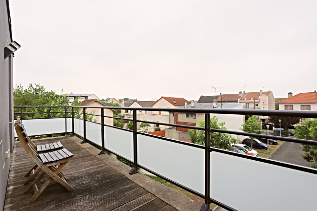 Vente Appartement 3 pièces - 61m² 93240 Stains