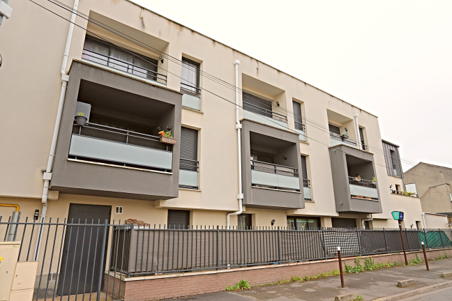 Vente Appartement 3 pièces - 61m² 93240 Stains