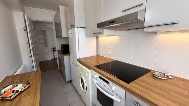 Location Appartement 2 pièces - 51m² 75015 Paris